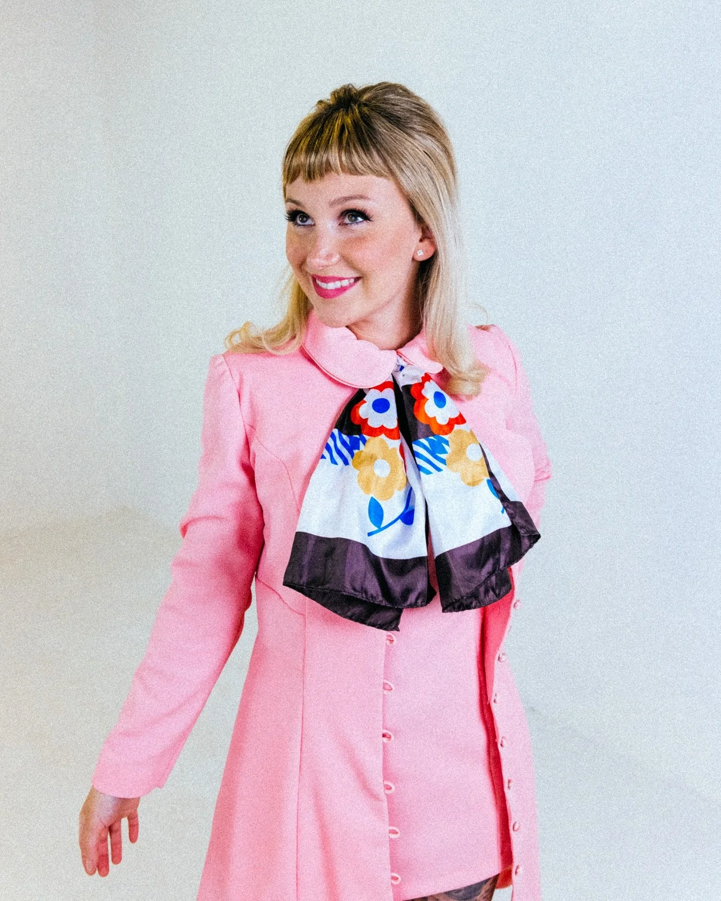 Long beach, Get out of the rain and come see us tonight at @alexsbarlbc ! @3lh_official and I are opening for @thesurfrajettes Tonight! We can&rsquo;t wait to see you! 

Let&rsquo;s spend this rainy night together! 

11/15 Long Beach&nbsp;@alexsbarlb