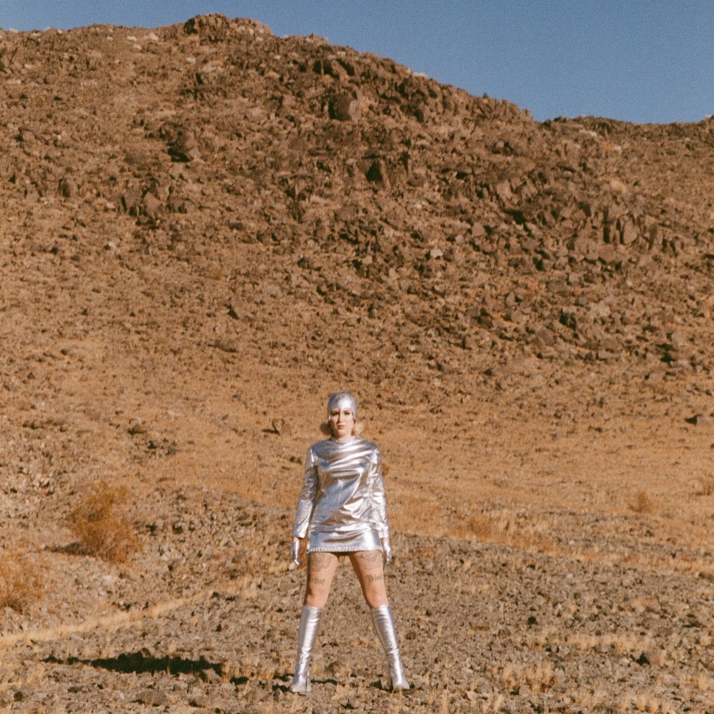 Opening for @thesurfrajettes at @sisterbar TONIGHT ! In #albuquerque !!!! Can&rsquo;t wait to see all your faces!! 

Reminiscing on some go rocket! photos by @connorgrasso as we drive through the desert 🥹 

11/22 Albuquerque&nbsp;@sisterbar 
11/24 C