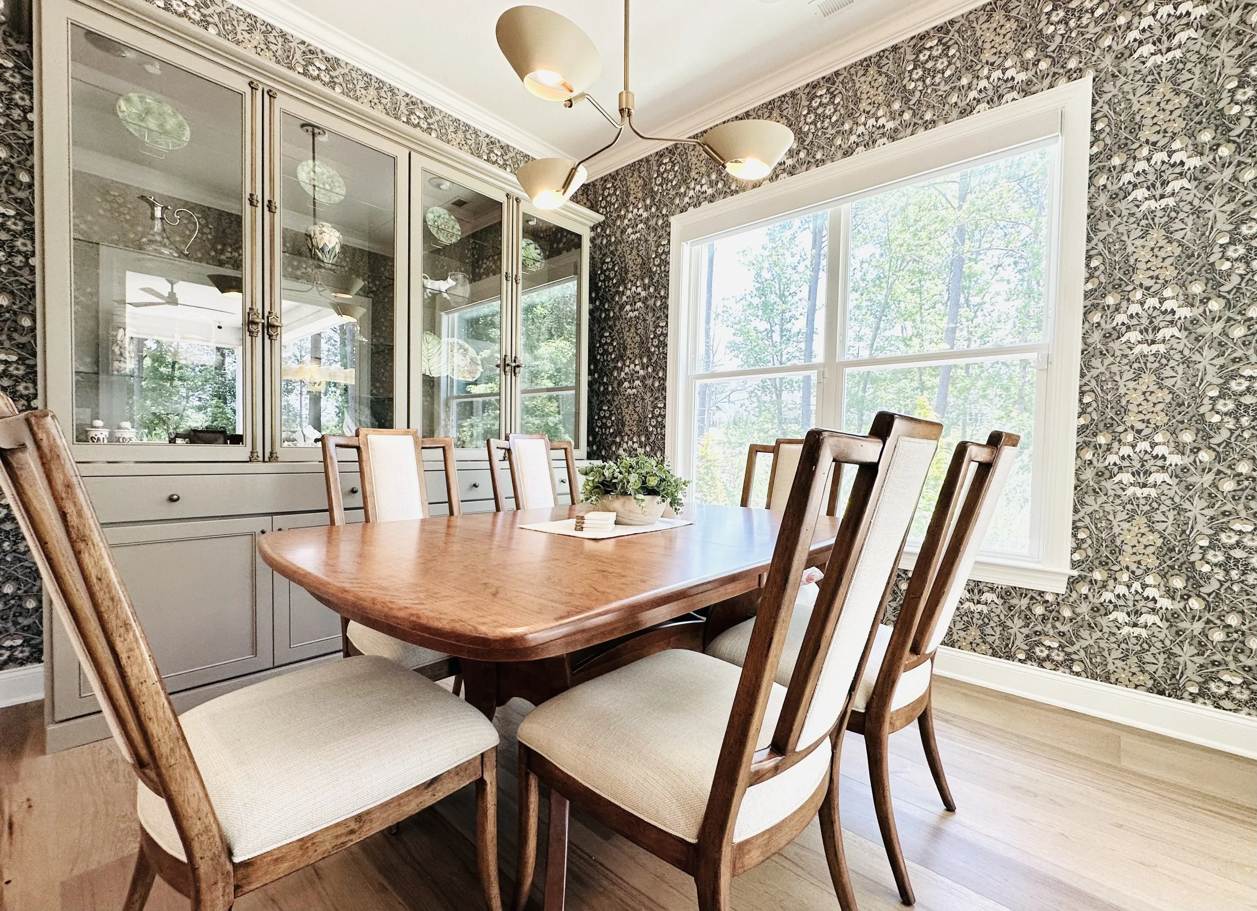 How to Build a Beautifully Designed Home Without Letting Go of Sentimental Pieces