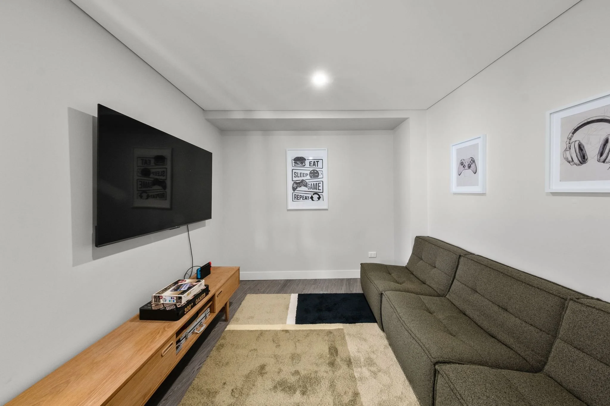 WhatsApp Image 2025-05-01 at 16.29.22 (1).jpeg