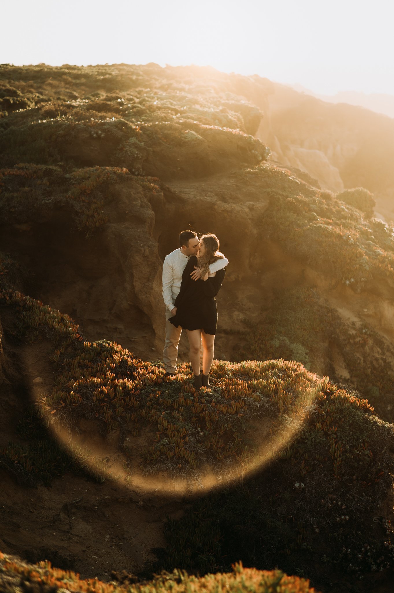 Big-Sur-cliffside-Engagement-Photography