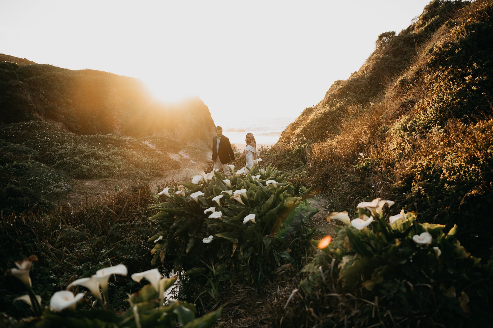 Big-Sur-sunset-lily-grove-engagement-photography-session