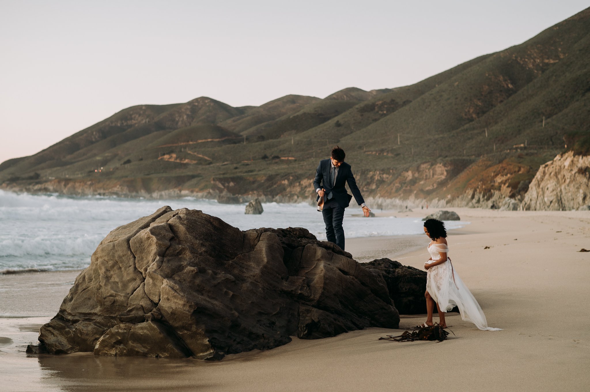 Big-Sur-Beach-wedding-day-Bride-and-groom-adventure-photography