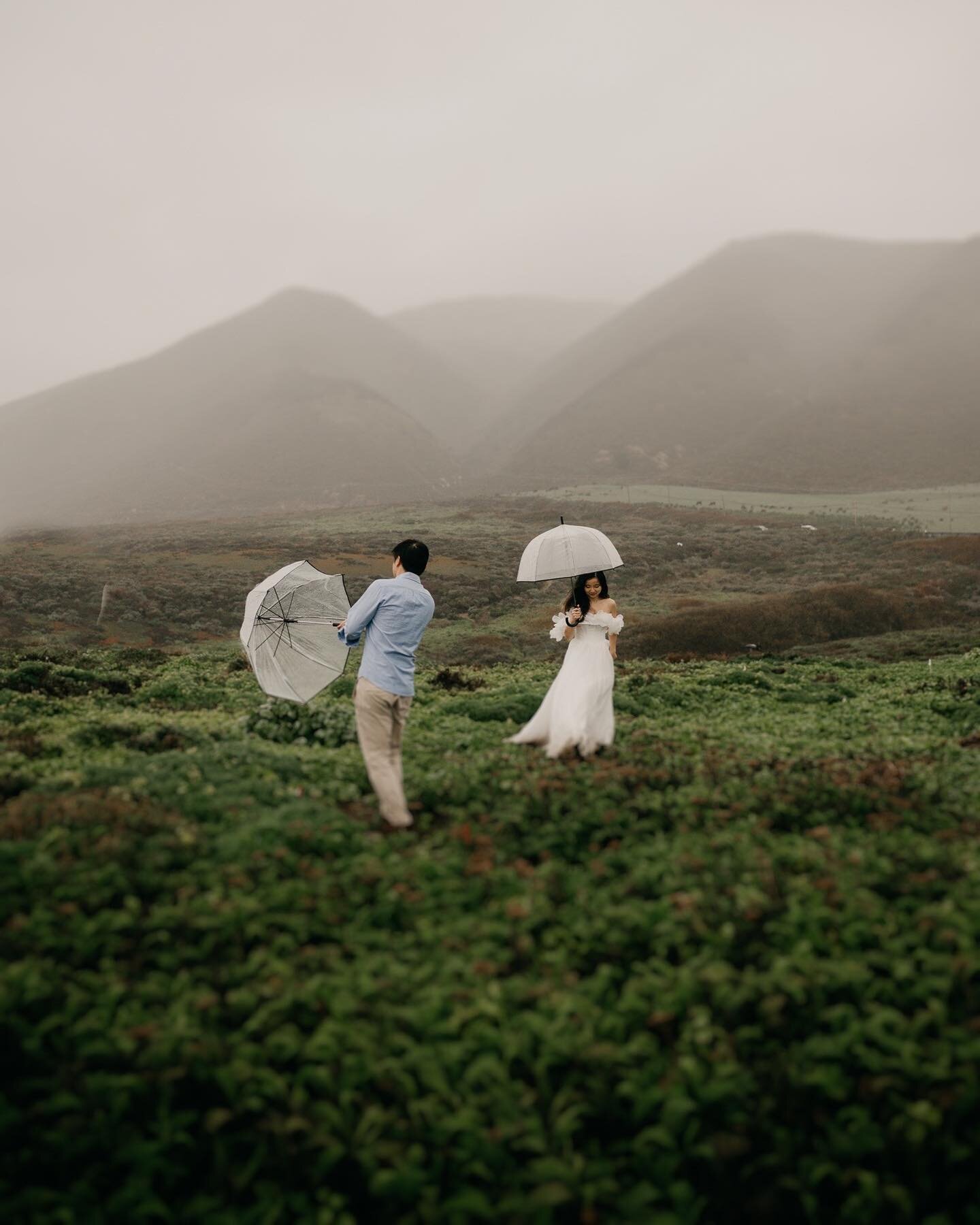 Never been more thankful for clients that embrace their day and a husband who throws a rain jacket in the car when I didn&rsquo;t think I needed one. 

 #wildelopements #californiaweddingphotographer #sthelenawedding #sthelenaweddingphotographer #nap