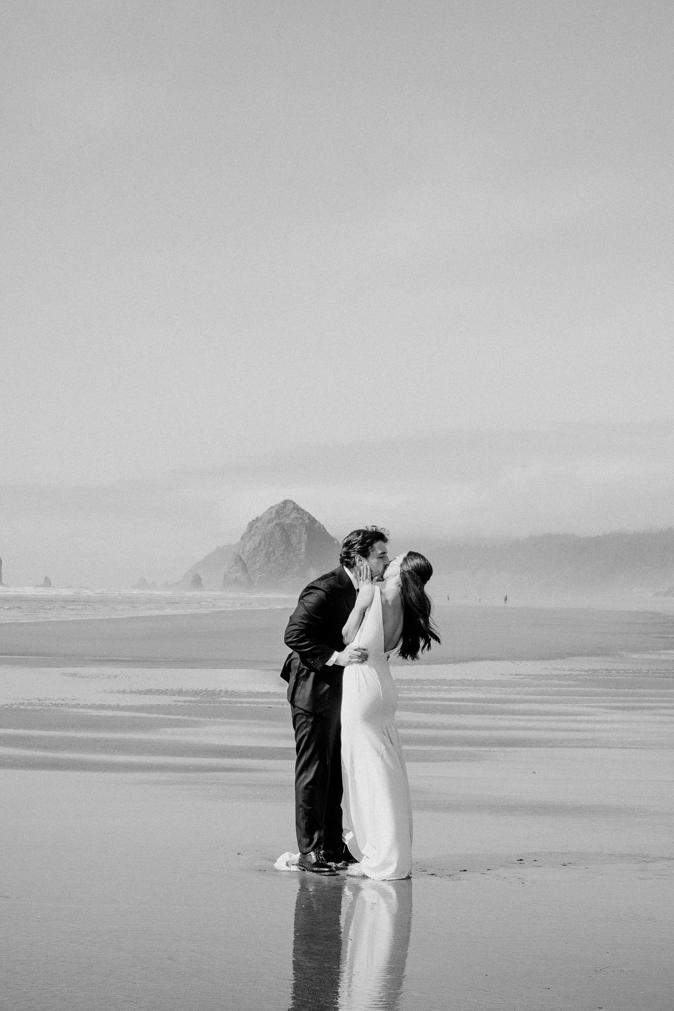 Cannon-Beach-Elopement-10.jpg
