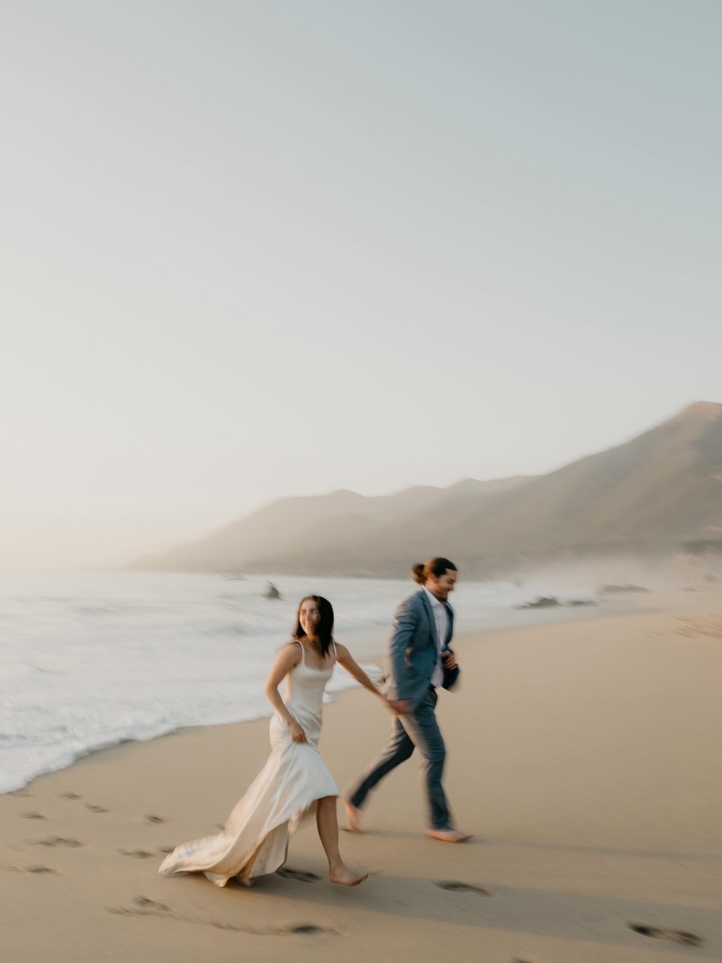 The beach is under rated.

 #mendocinowedding #mendocinoweddingphotographer #mendocinoelopement #bigsurelopement #bigsurweddingphotographer