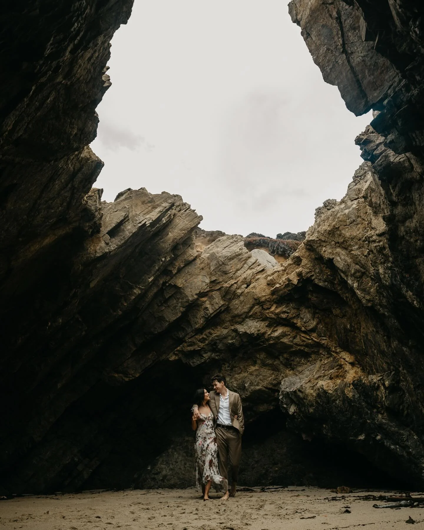 Magic nights 

#bigsurengagementphotographer #carmelweddingphotographer #carmelwedding #marinweddingphotographer #mendocinowedding #mendocinoelopement #engagementsession #dirtybootsandmessyhair #photobugscommunity #philchesterpresets