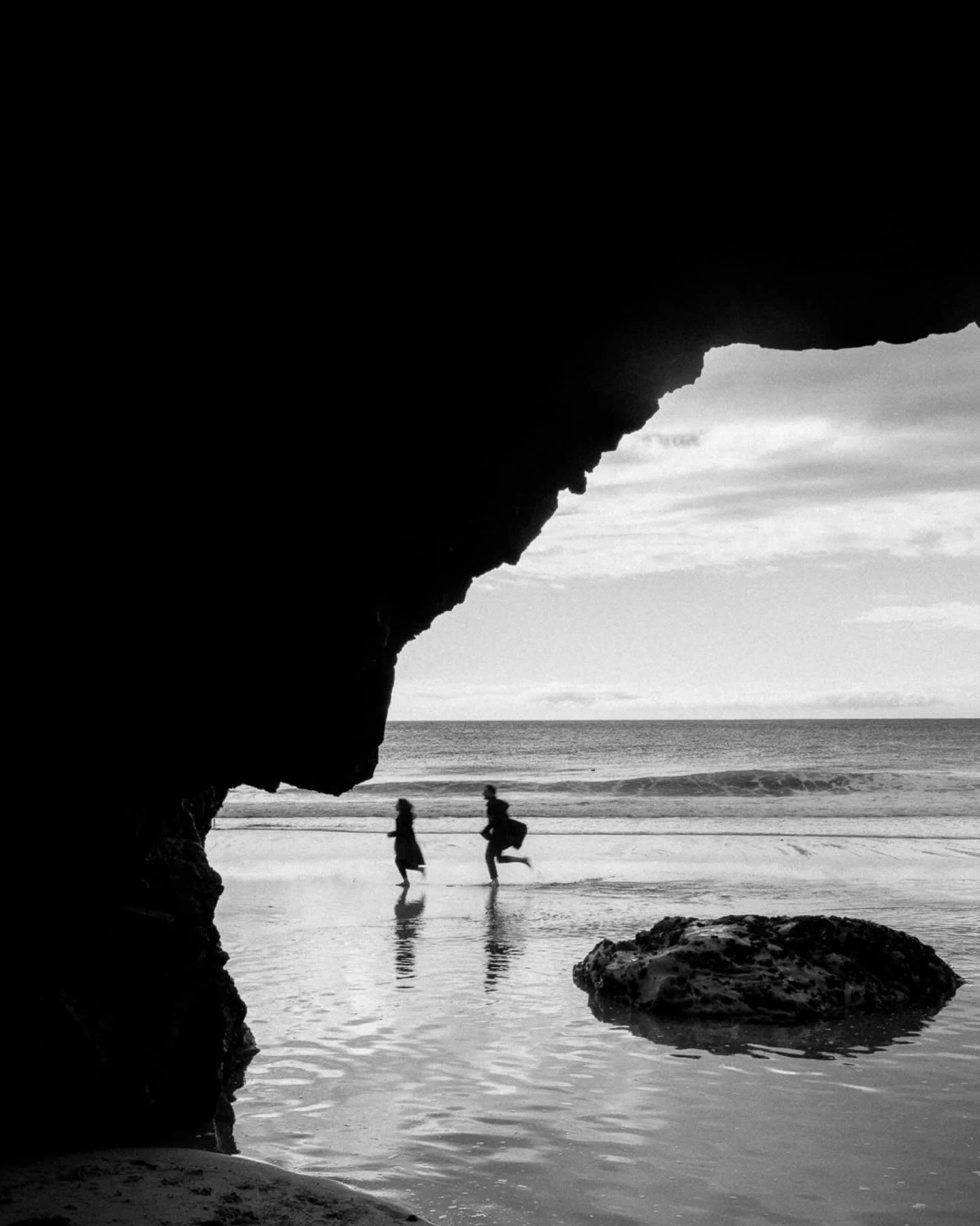C+D ran around Carmel and Big Sur with Me during the storm. We walked in puddles up to our knees and made some art I&rsquo;m really proud of. 

&ldquo;Good&rdquo; weather is over rated. 

#carmelengagementphotographer #rfpotd #rfpotw #lookslikefilm #
