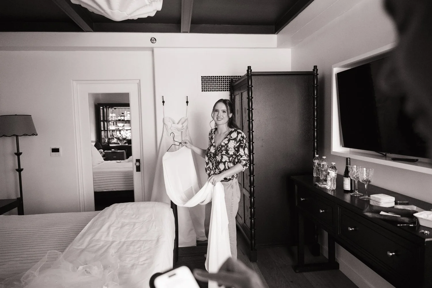 Carmel-wedding-FLORA-GIBSON-PHOTOGRAPHY-WWW.FLORAGIBSON.COM-14.jpg