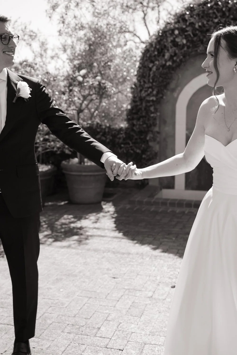 Carmel-wedding-FLORA-GIBSON-PHOTOGRAPHY-WWW.FLORAGIBSON.COM-26.jpg