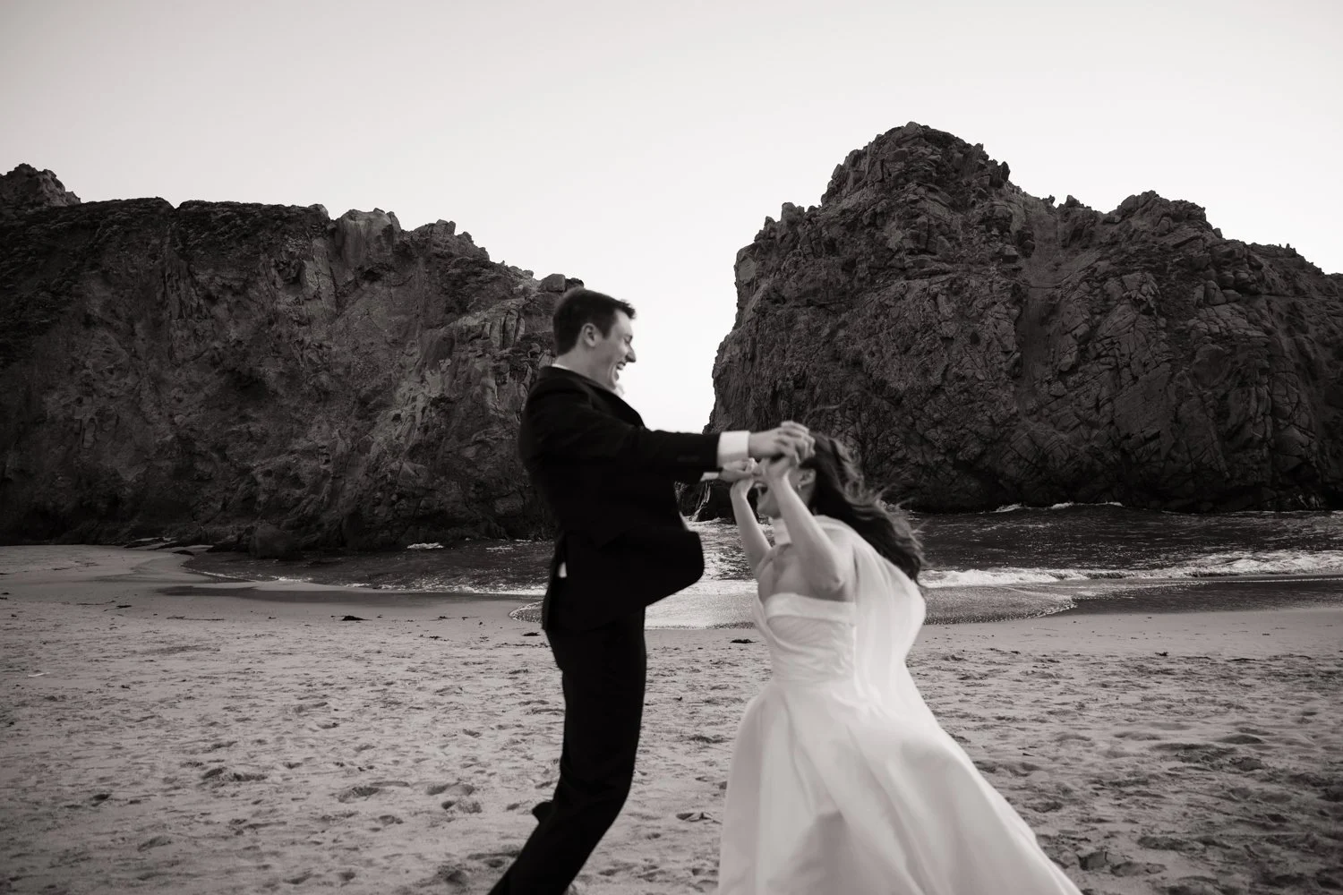 Carmel-wedding-FLORA-GIBSON-PHOTOGRAPHY-WWW.FLORAGIBSON.COM-109.jpg