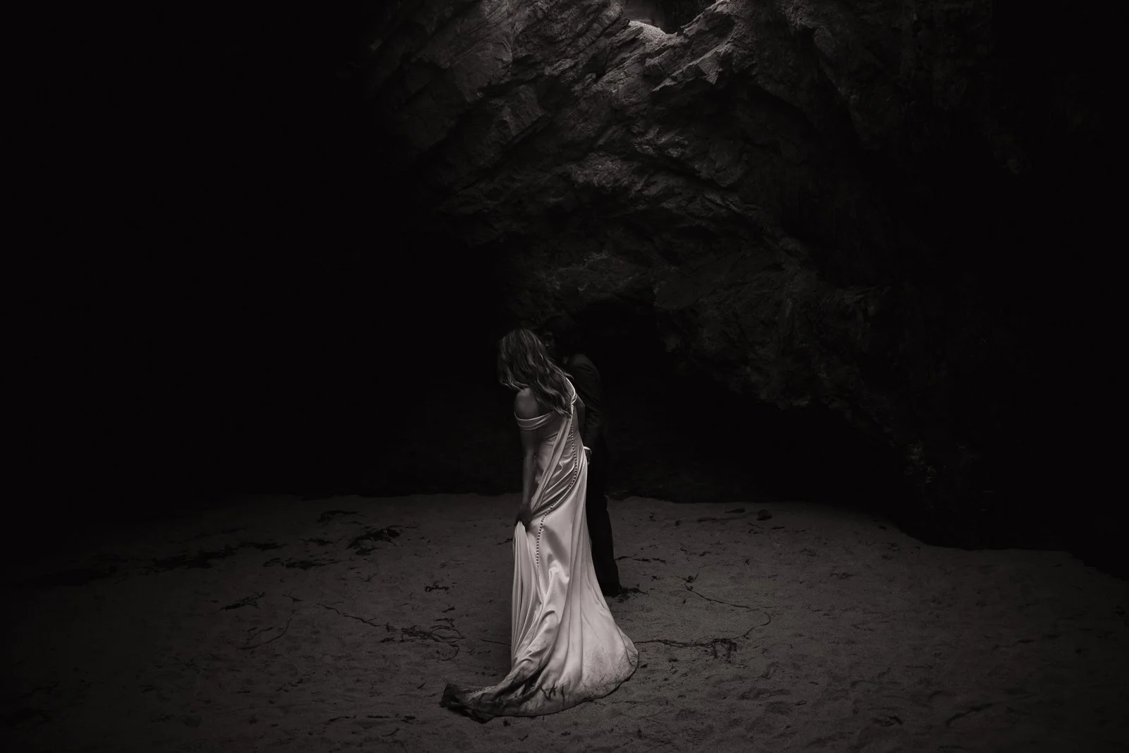 Sarah &amp; Eli’s Carmel Elopement: A Big Sur Coastal Adventure 