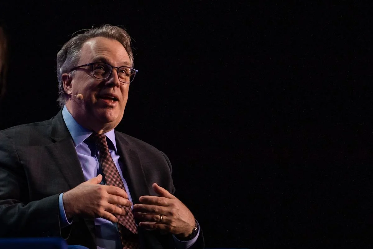 Signal or Noise? Fed Governor Waller Questions "Stale" January Jobs Data