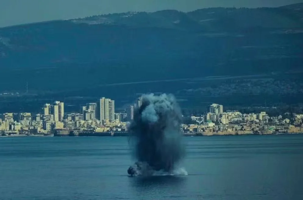 Strait of Hormuz Paralysis: Araghchi Denies Closure as Tanker Attacks Trigger Global Oil Panic