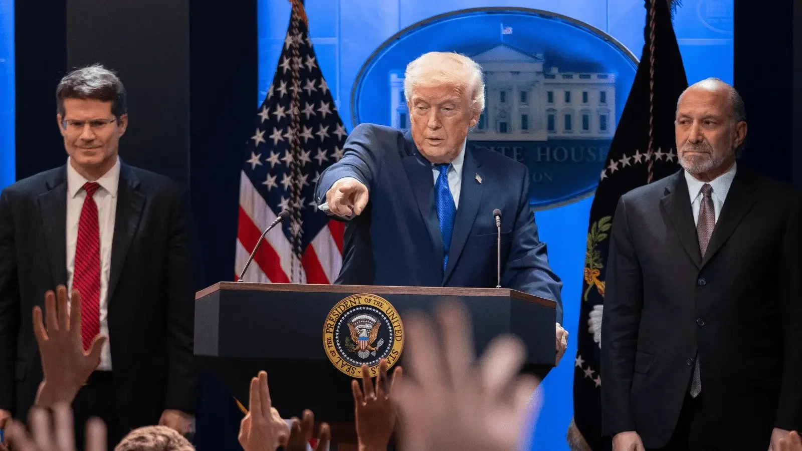 “Greater Than Ever”: Trump Defies Supreme Court, Hikes Global Tariffs to 15%