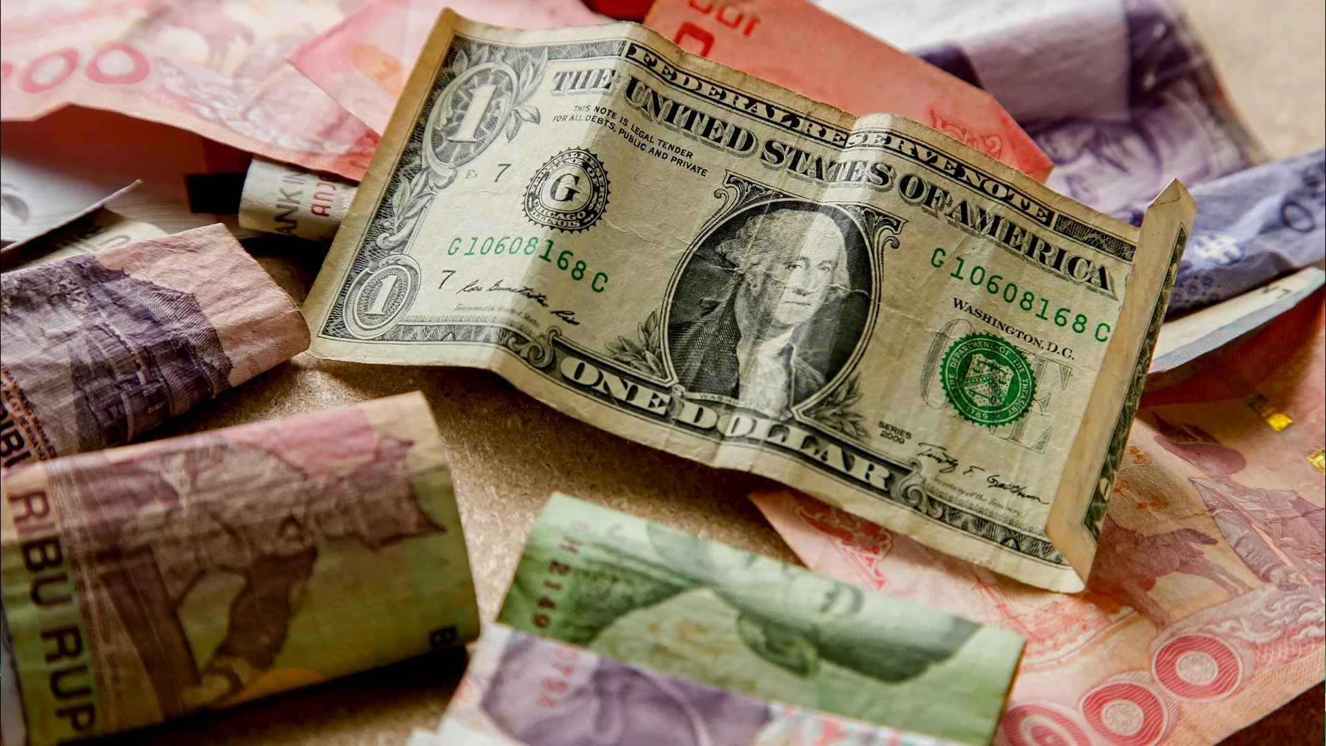 The National War Chest: Understanding Foreign Reserves vs. Sovereign Wealth Funds