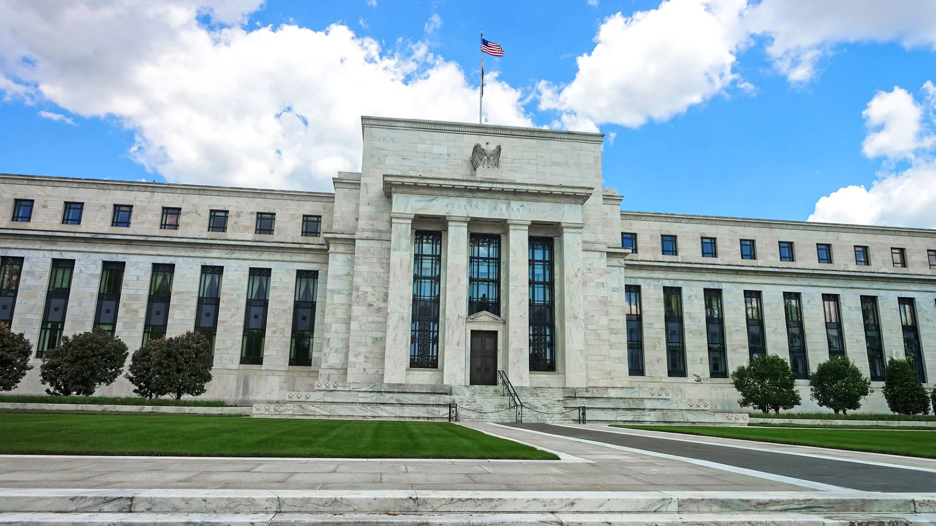 Stability at the Core: Fed Reappoints Regional Presidents Amid Economic Policy Headwinds