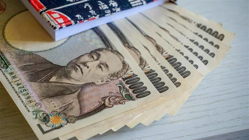The Yen Awakens: Bank of Japan Hikes Rates to 0.75% as Wage-Price Spiral Takes Hold