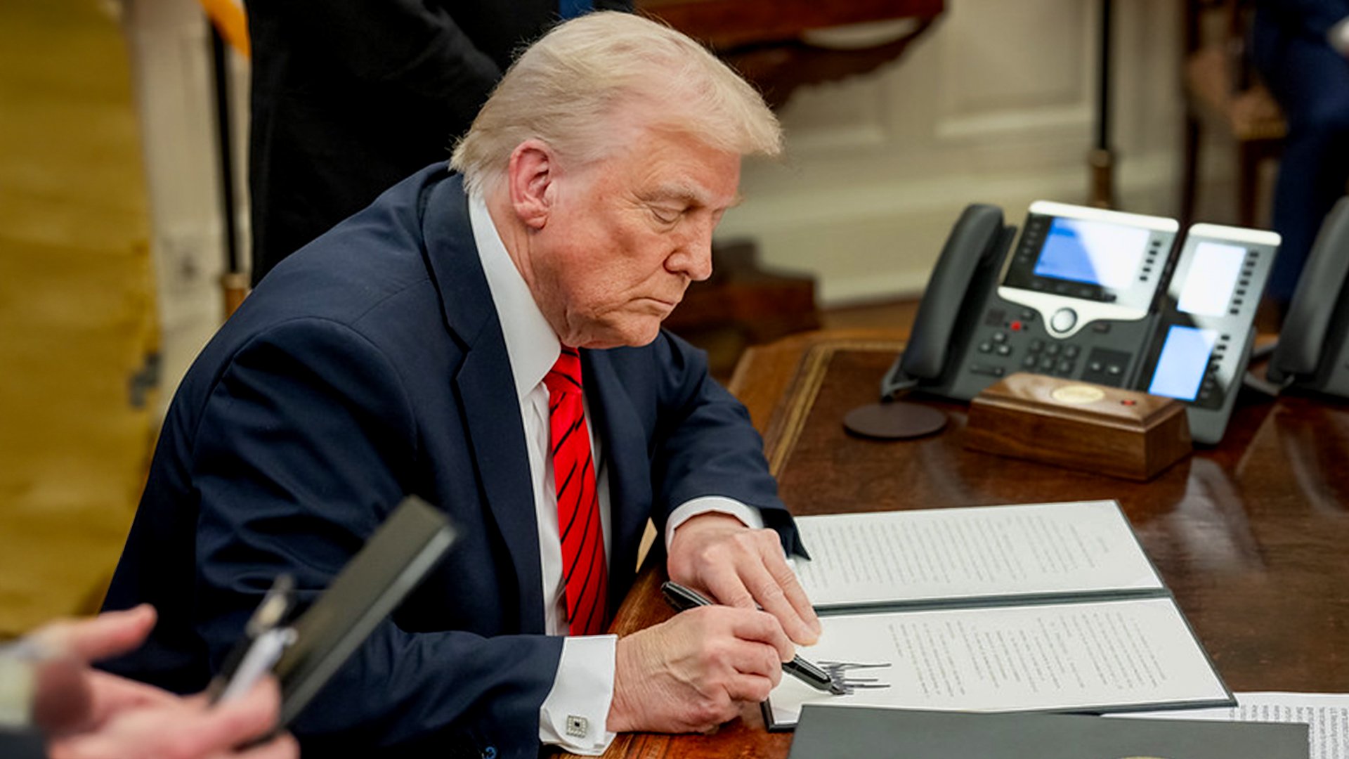 The Pulse of Protectionism: High-Stakes Executive Actions and the Iran Pivot