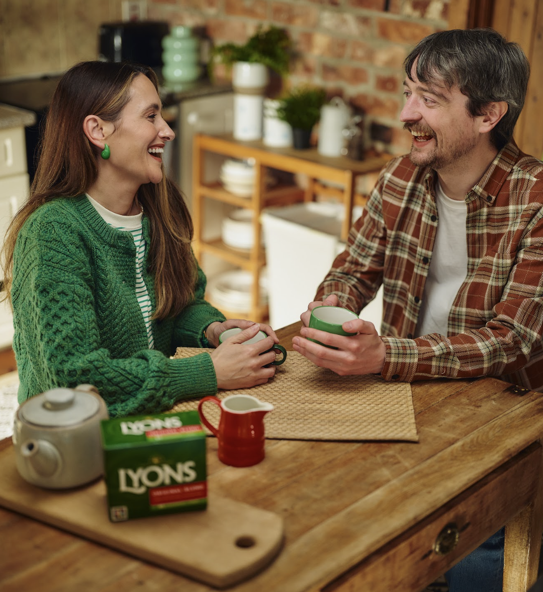 Lyons: Talk Into Tea