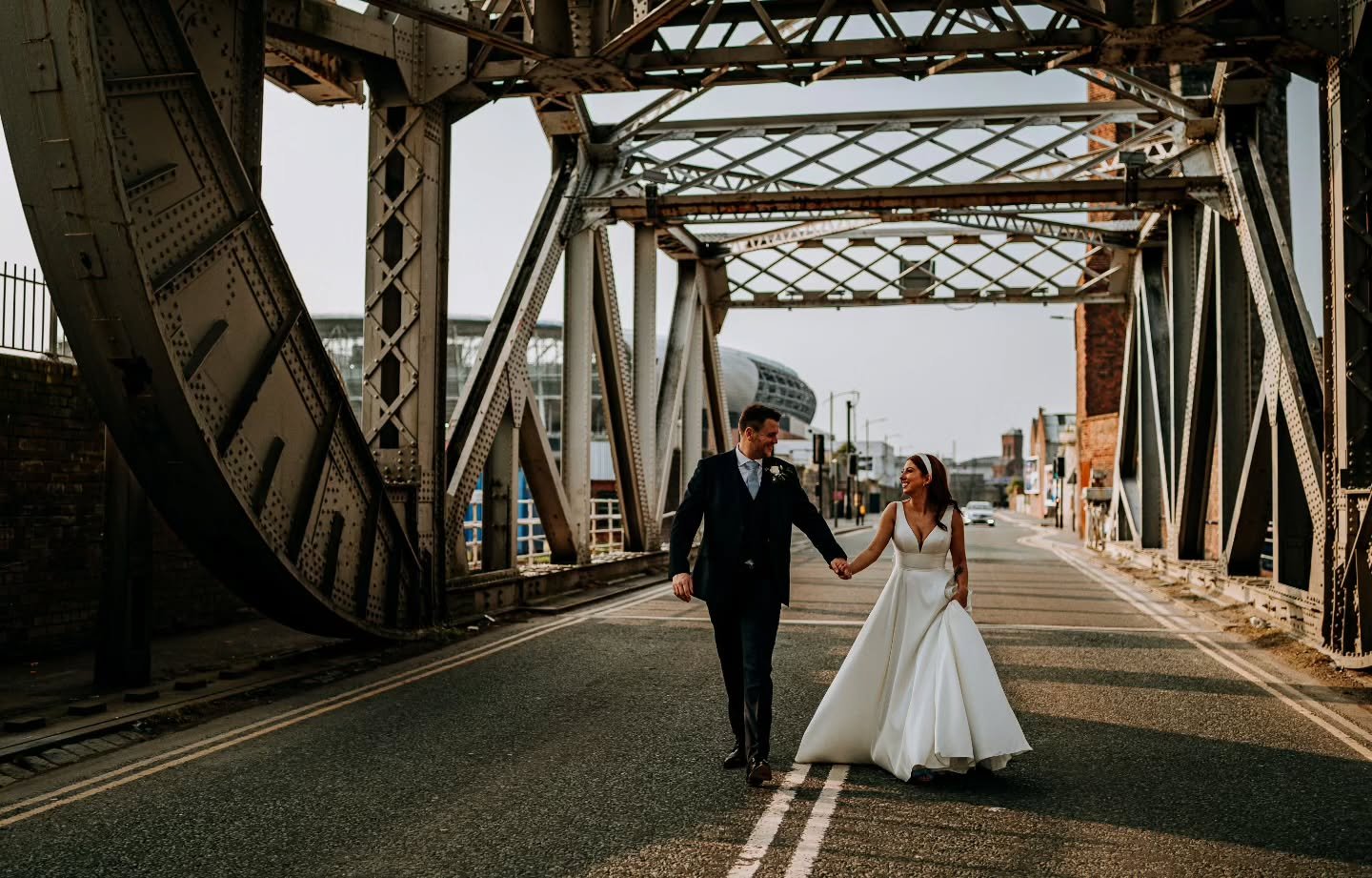 This could be downtown Brooklyn 🗽

Venue - @titanichotelliverpool 
@theworldsbestweddingphotos
@sony.unitedkingdom 
@cosmopolitanuk 
@elleuk 
@zenfolio 

#LiverpoolBride
#LiverpoolWedding
#LiverpoolWeddingPhotographer
#MerseysideWeddings
#NorthWestW