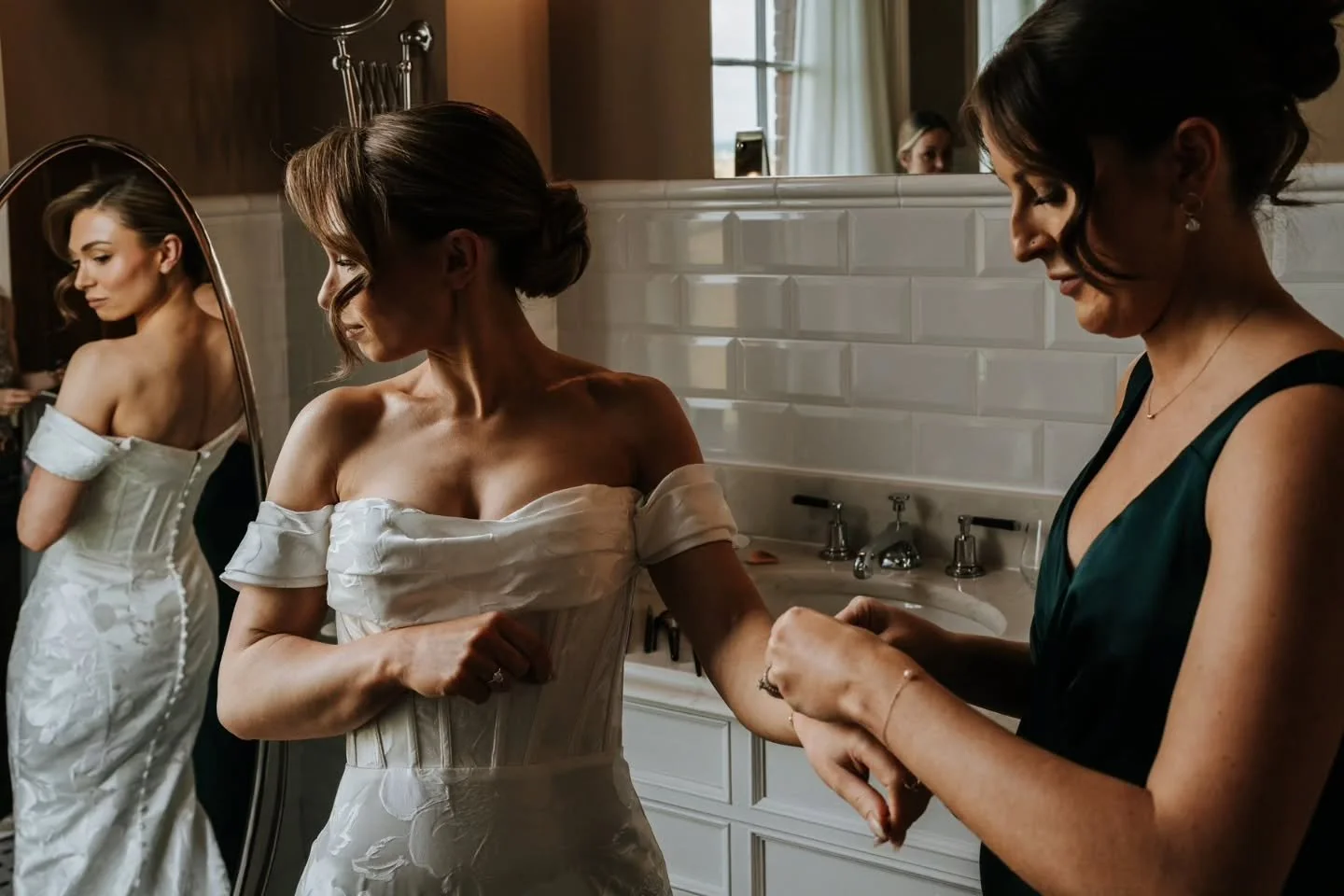 Let&rsquo;s be honest &mdash; your wedding deserves the best photography possible.

I photograph weddings for couples who care about style, energy and real moments. No forced smiles. No awkward posing. Just honest, cinematic images that feel as good 