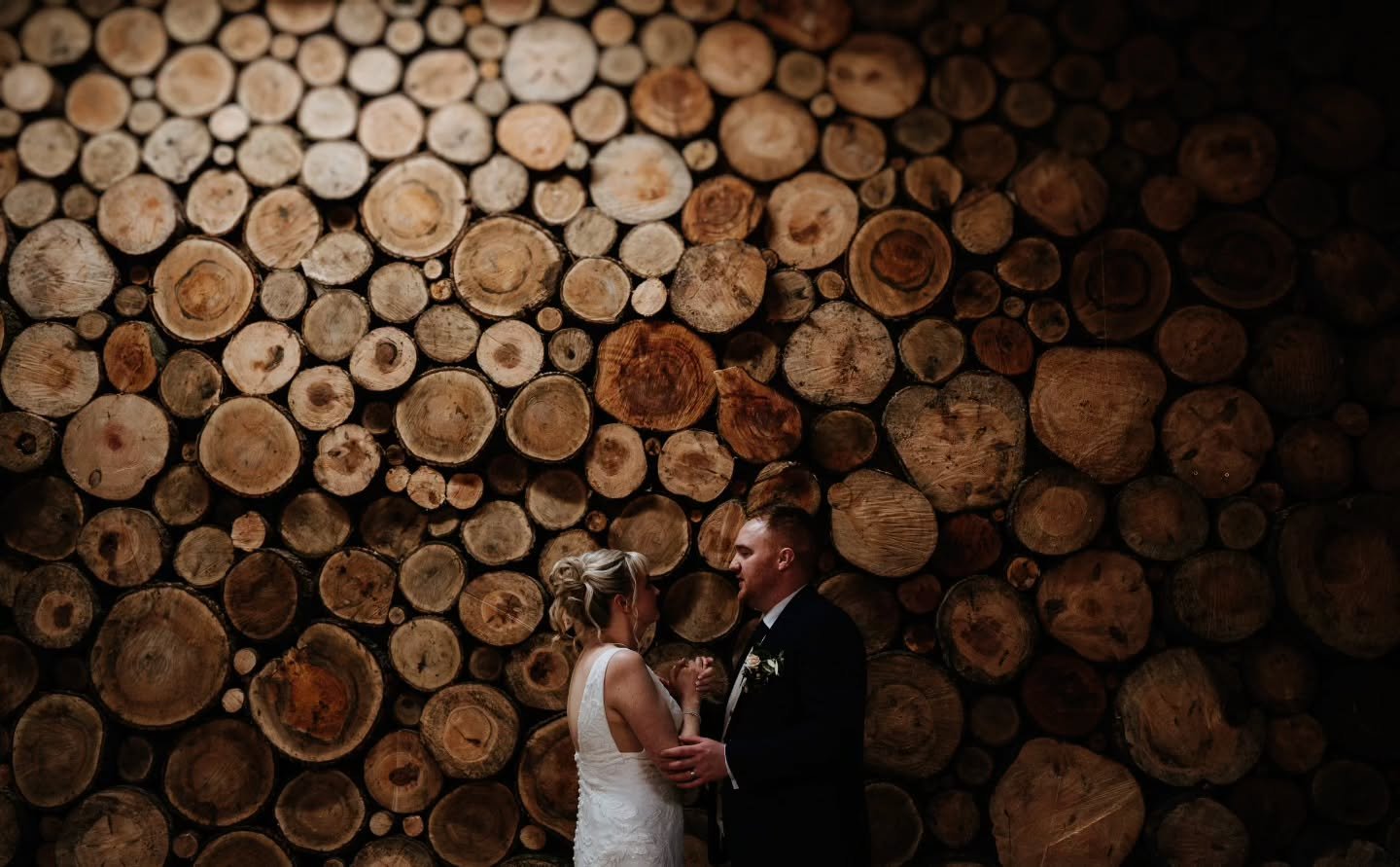 Back at Heaton House Farm last weekend for Becky and Zach's big one.

Honestly blown away by the new creative space the team have built. 

Absolute dream for portraits, group shots and getting properly creative 📷

Florist - @hannahelizabethflowers
D