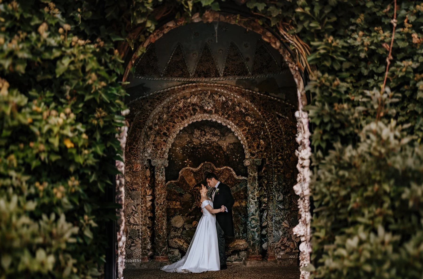 hampton court house weddings surrey