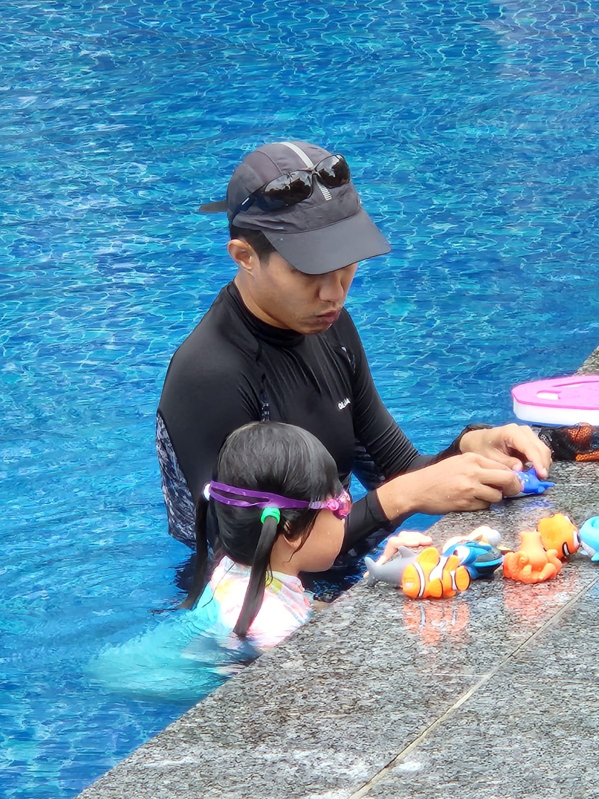 Private vs Group Swimming Lessons: Which Is Better for Your Child?