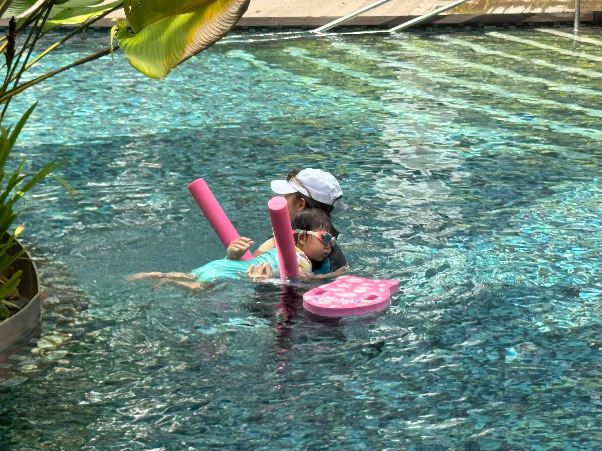How Beginners Can Overcome Fear of Water Before Learning to Swim
