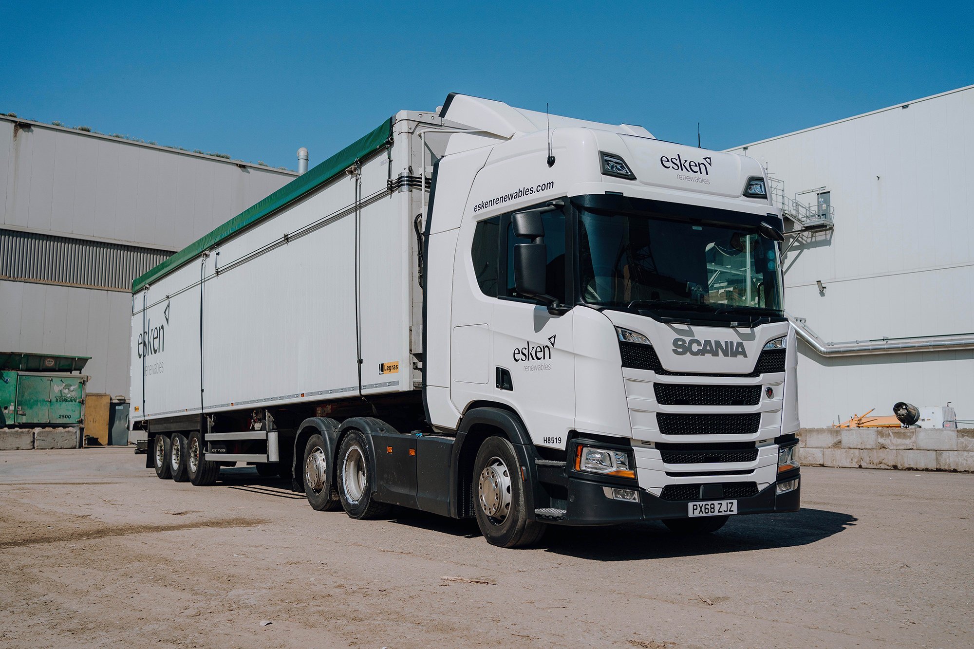Our fleet of specialist walking floor trailers, strategically located