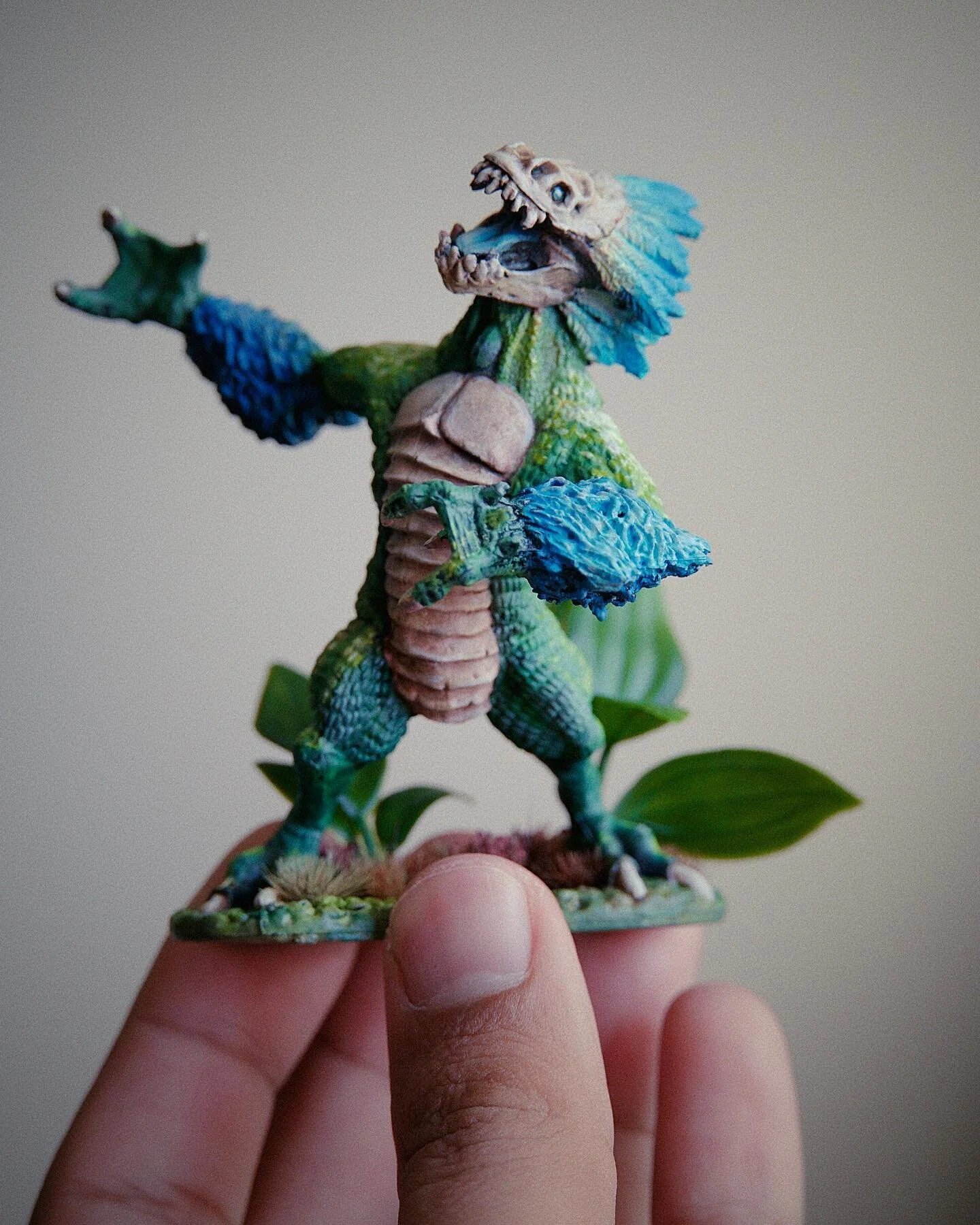 the finished Aztecan beast 🌿
---
#azteca #minimodel #dnd #ttrpgs #dndminiatures #miniaturepainting #miniatura #dndmonsters #miniaturecollector