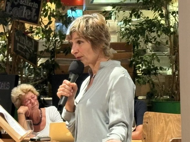 Marjam Slob: Door de bomen het huis. 