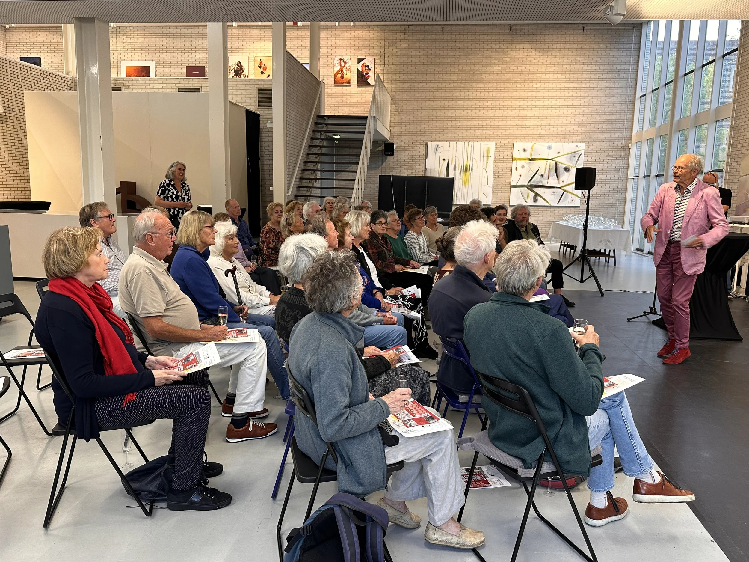 Welkom 50 nieuwe Vrienden van Tertulia door Gerard de Kleijn.