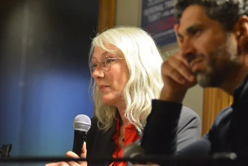 Tertulia Kunst Café Amersfoort waar Juan Carlos in gespek is met Annemieke Alberts