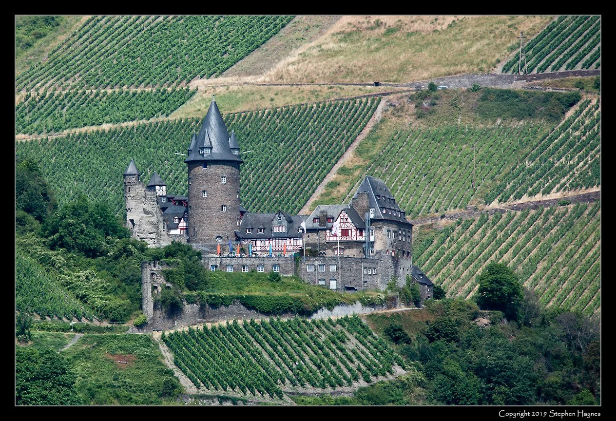 [Youth] Hostel Burg Stahleck Bacharach (Middle Rhine)