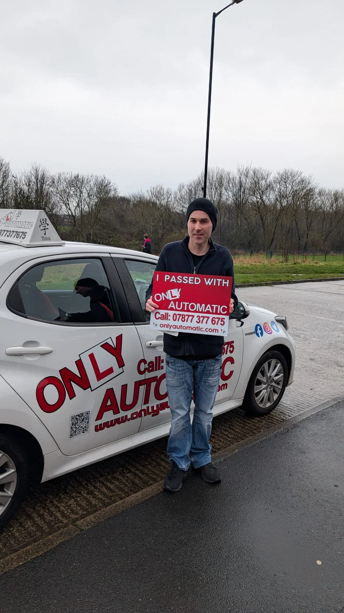 It’s Paul’s turn to pass with Tony 😁