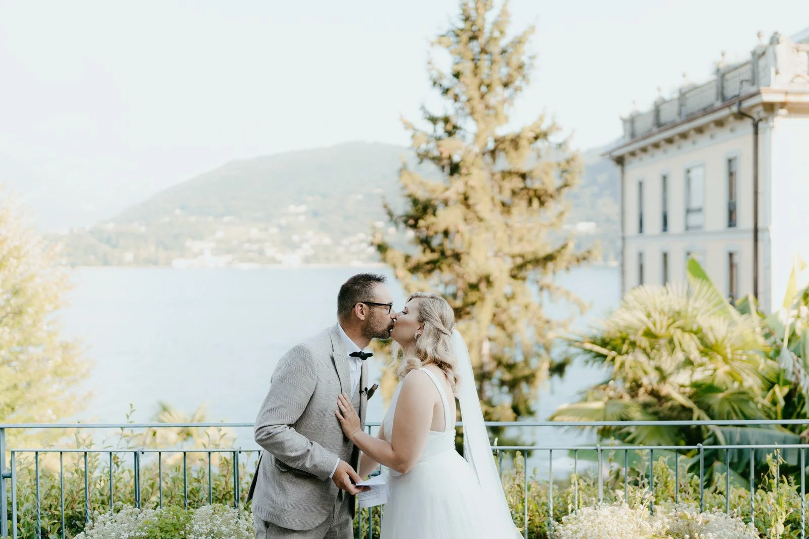 elopement-italie-photographe-lac-de-come-19.jpg