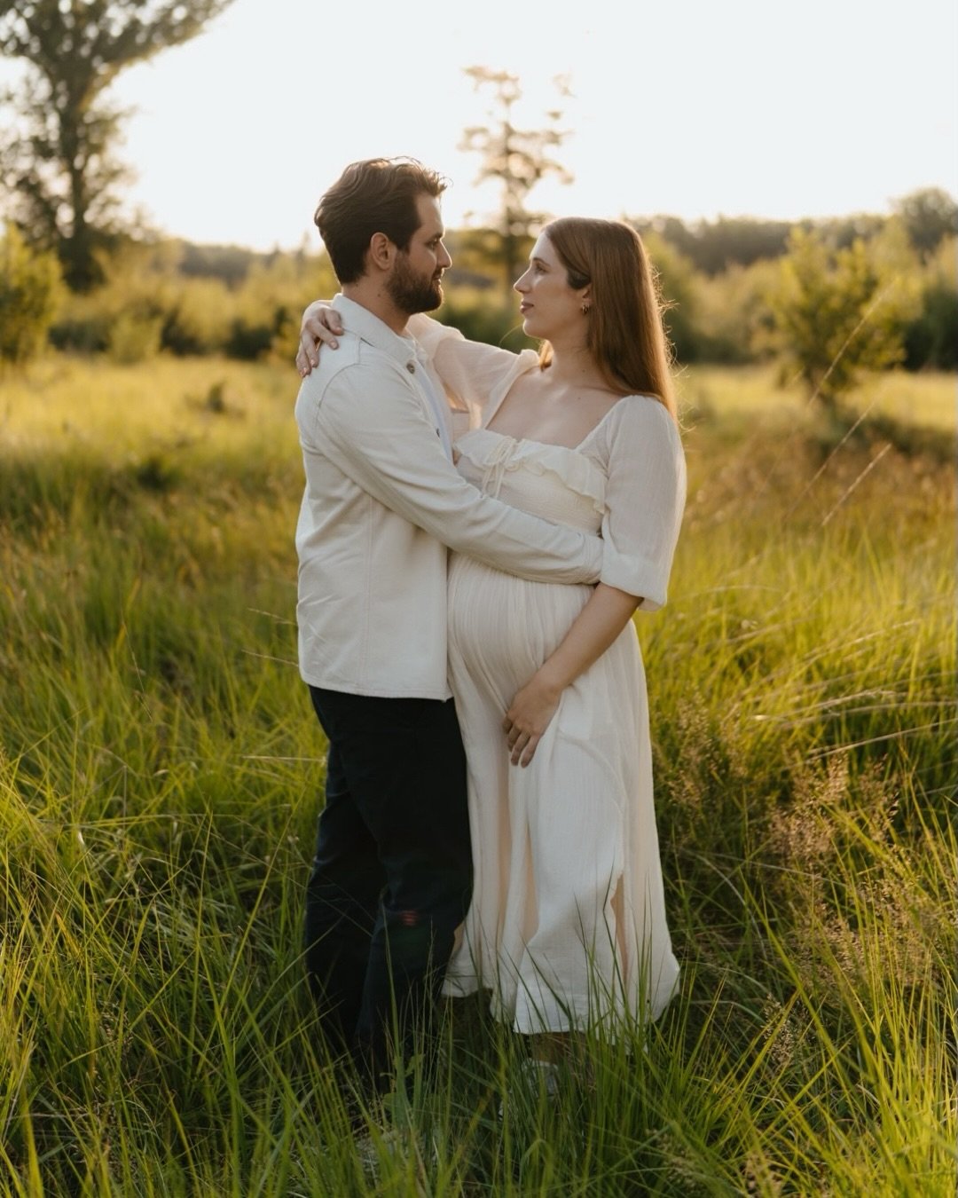 Immortaliser les familles &hearts;️

Tout commence l&agrave;. J&rsquo;aime beaucoup l&rsquo;id&eacute;e qu&rsquo;on fait d&eacute;j&agrave; famille &agrave; deux. La grossesse est seulement une infirme partie de votre histoire, une &eacute;tape, une 