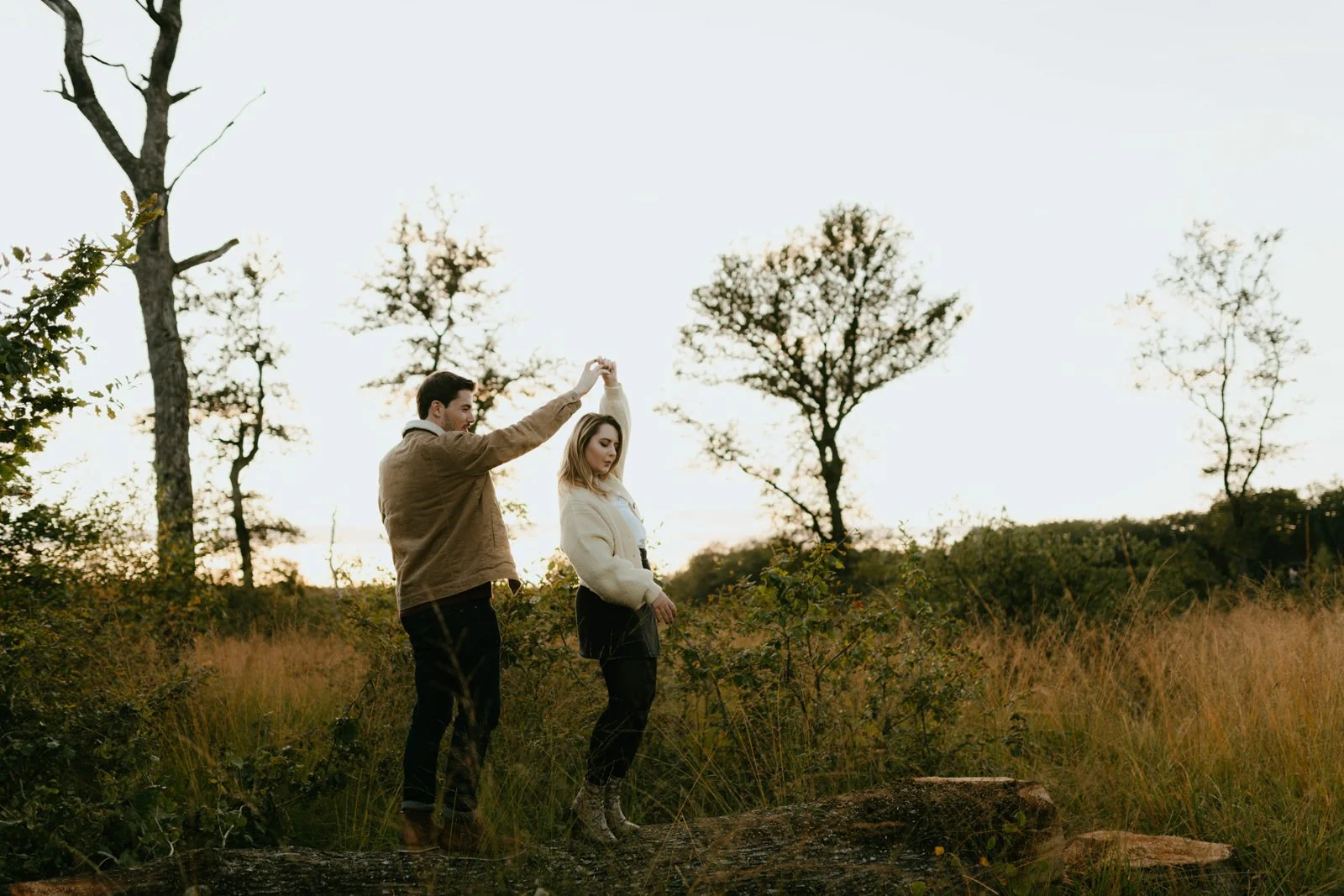 seance-couple-engagement-dans-le-jura-photographe-dole-10.jpg