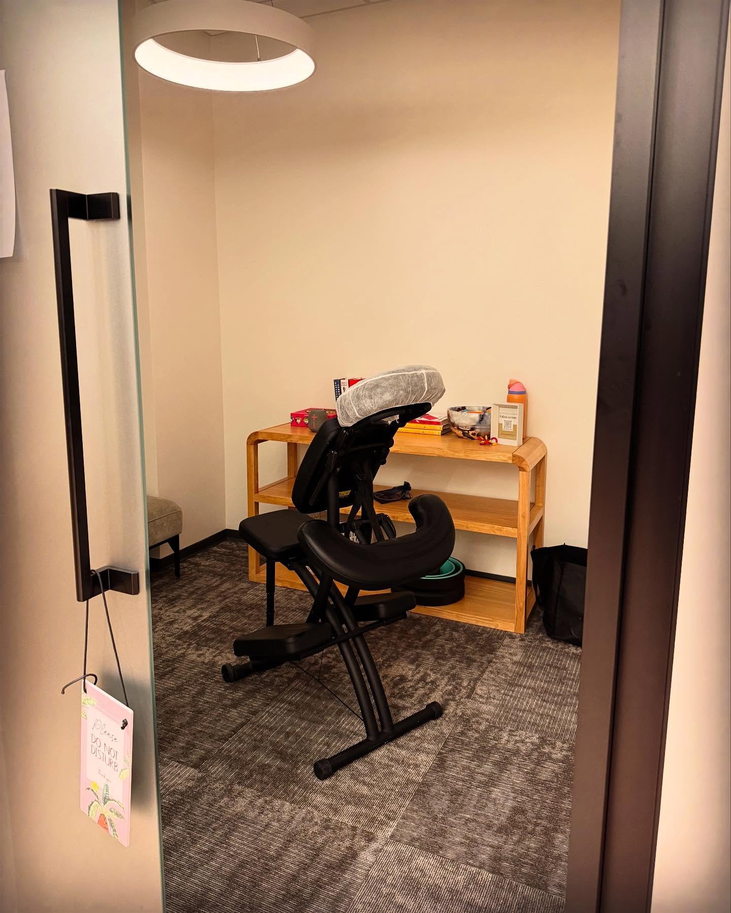 Regular corporate chair massage offers numerous benefits for both employees and employers. It can reduce stress and muscle tension, improve posture and circulation, increase productivity and focus, and boost employee morale. This wellness practice ca