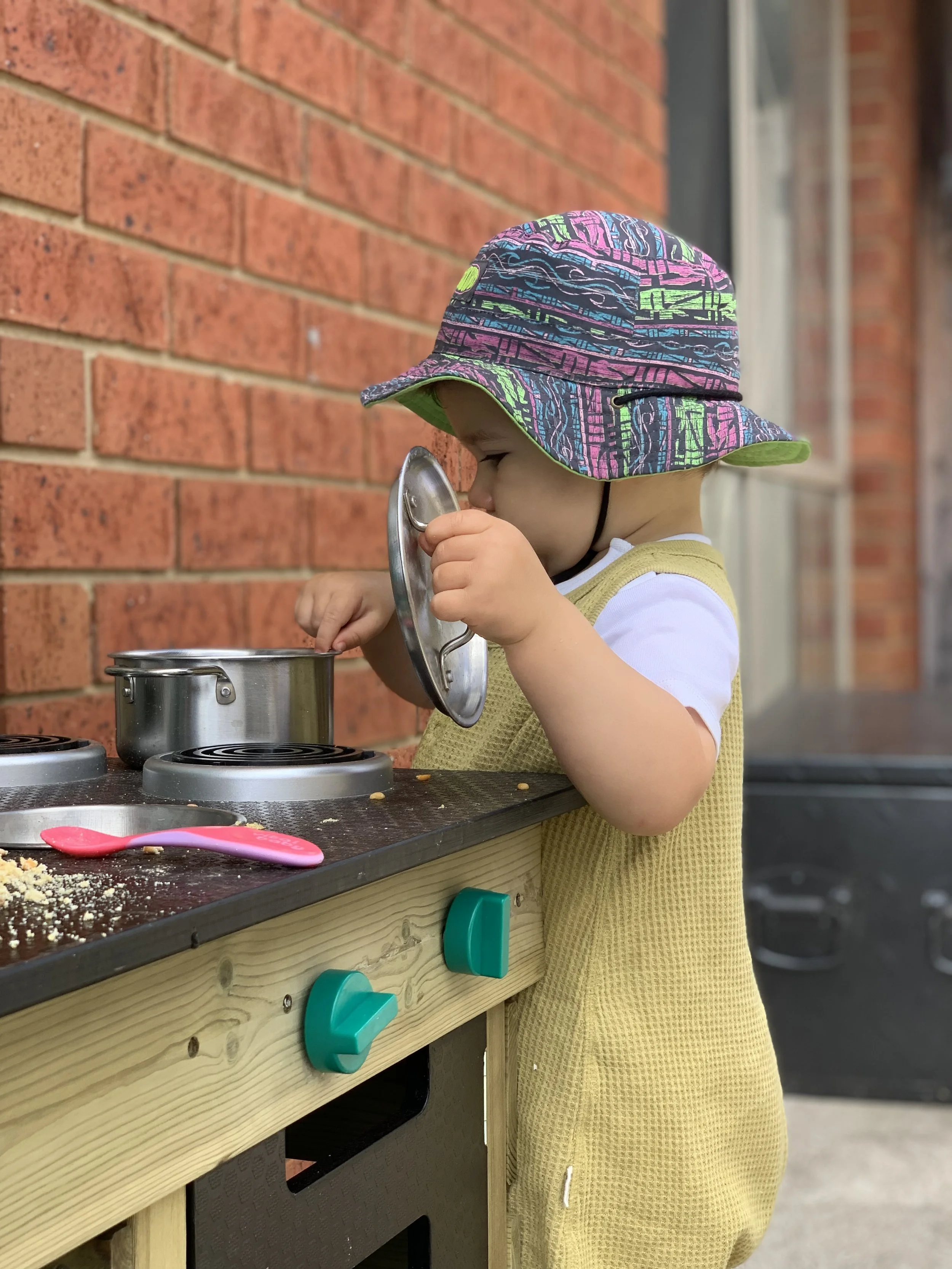 Holiday House/ Airbnb Babysitting