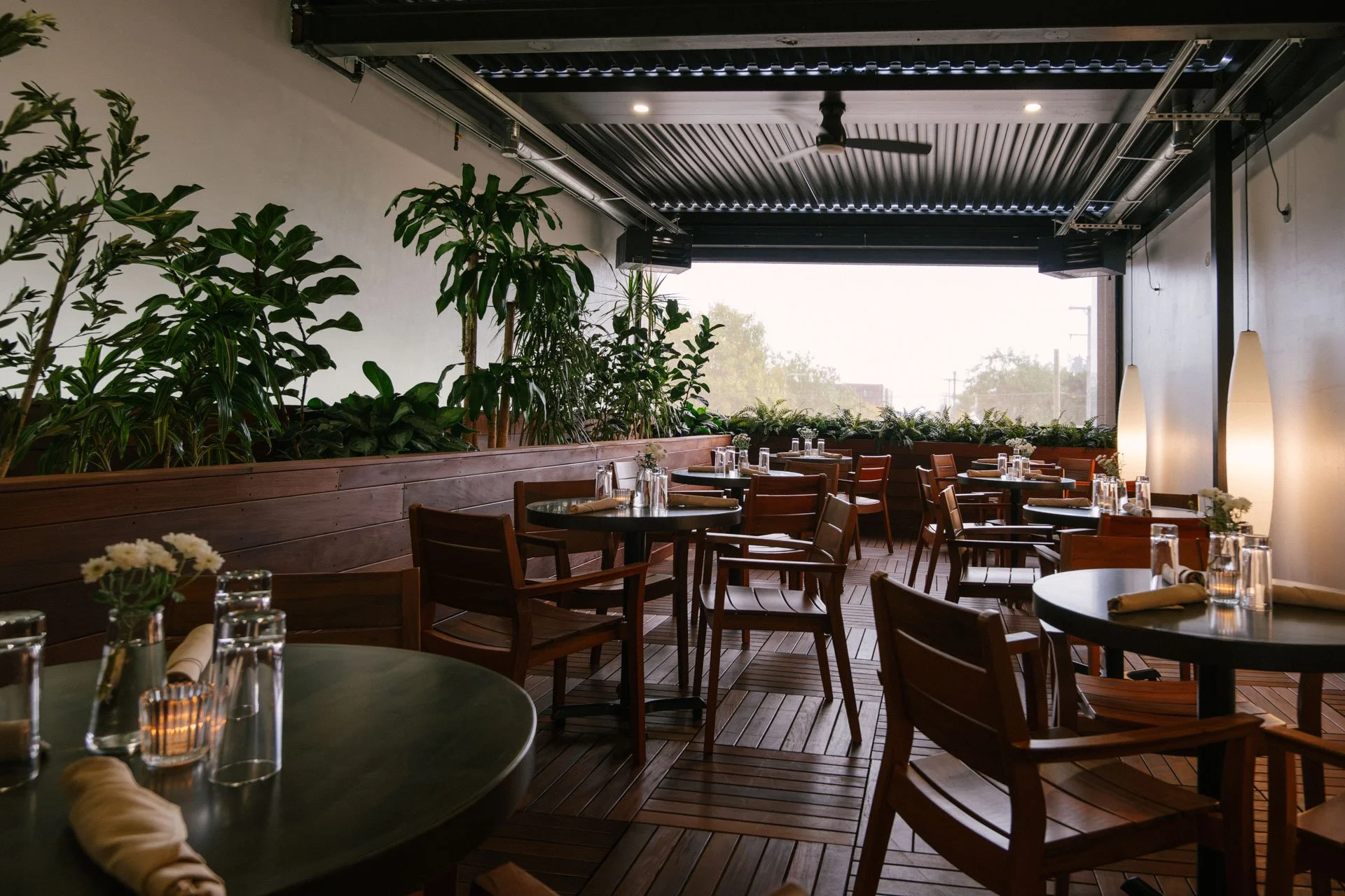 oliveroom_interior_261001_95.jpg