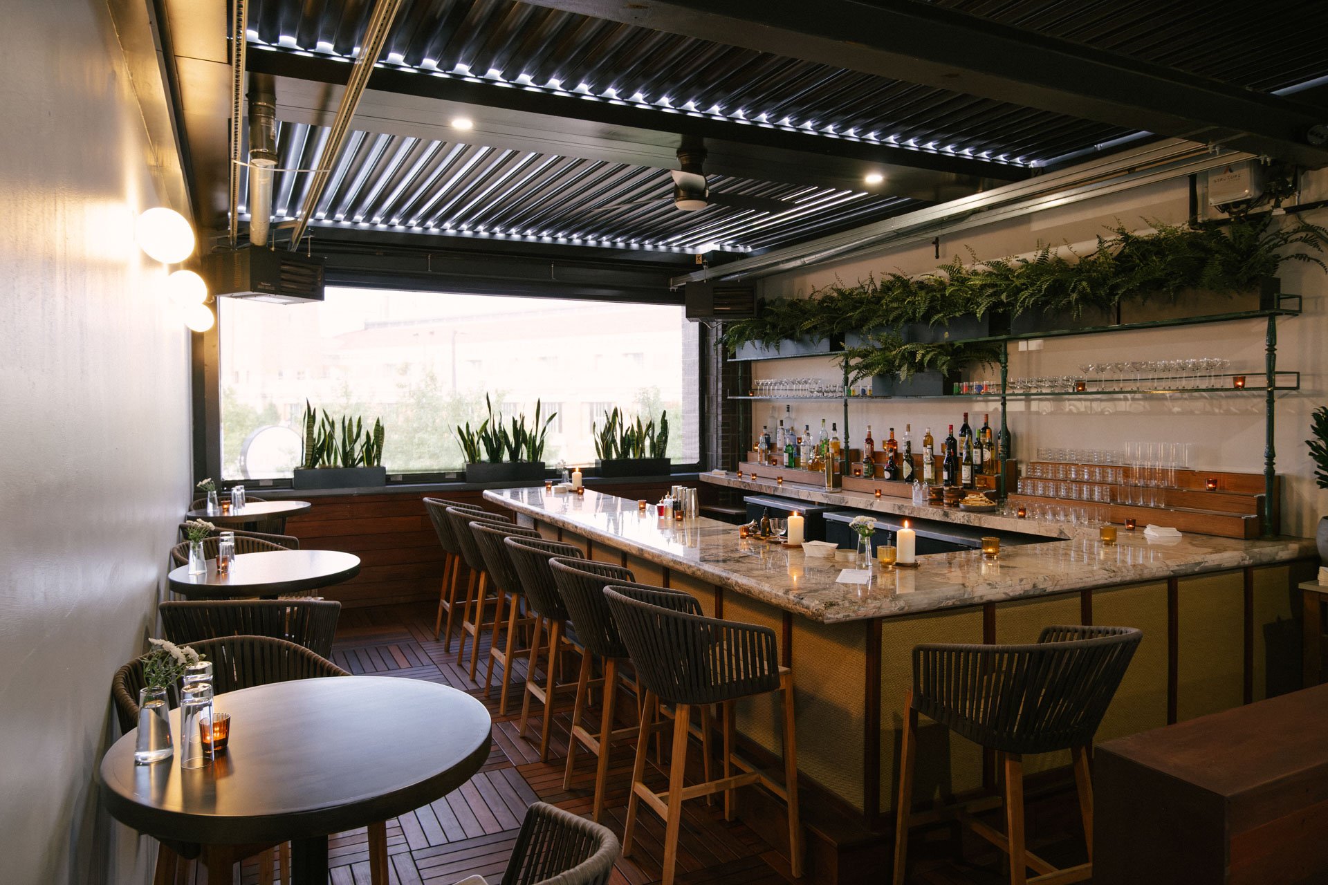 oliveroom_interior_261001_94.jpg