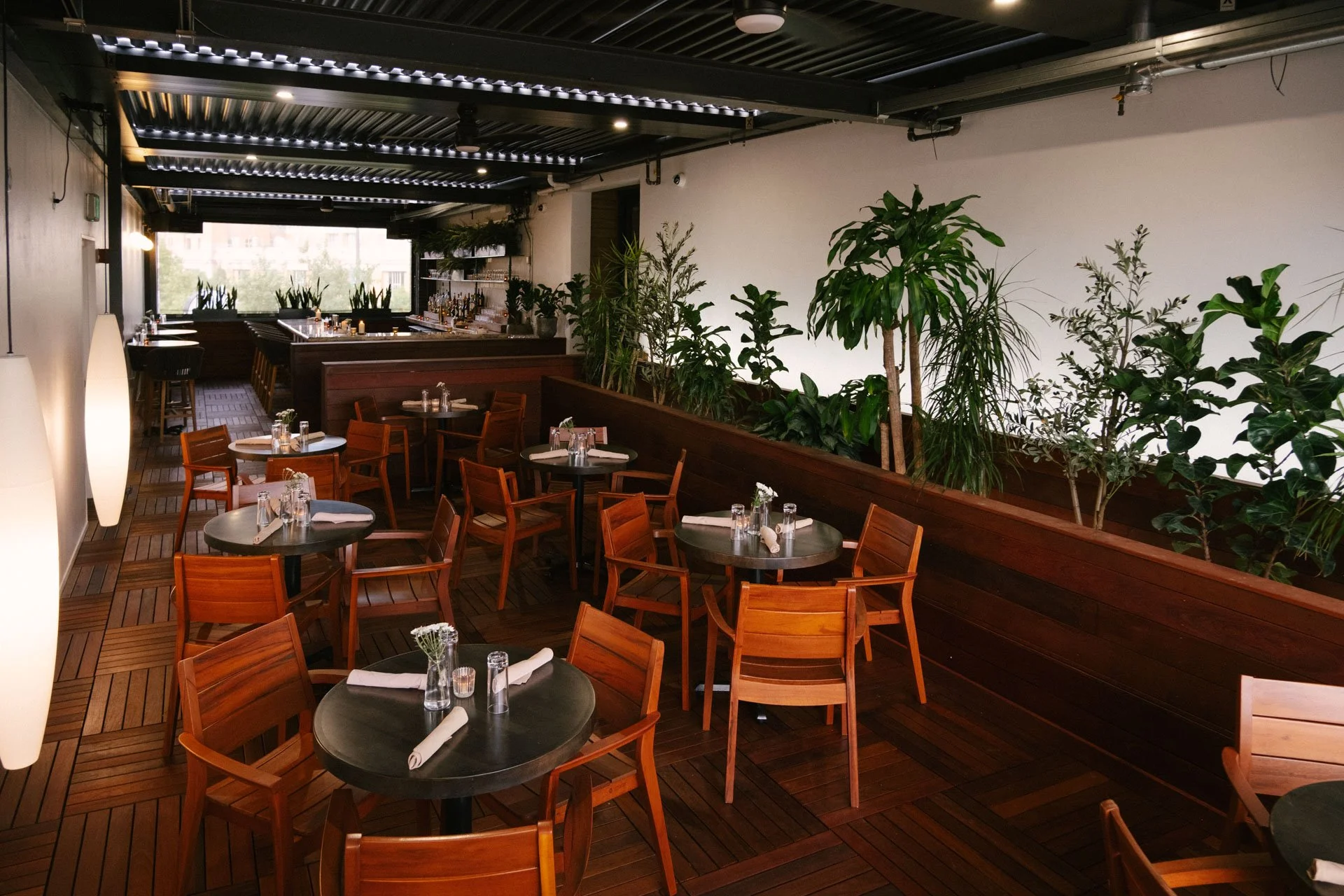 oliveroom_interior_261001_89.jpg