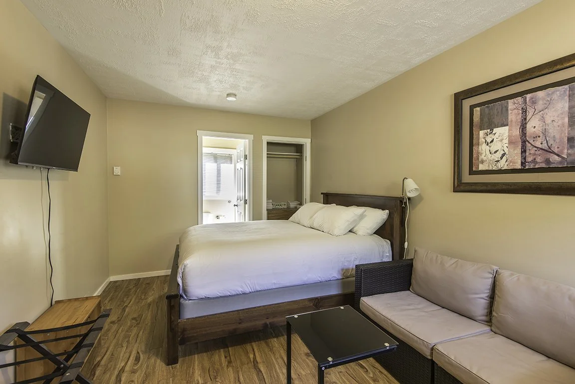 LoneStar_Rm5_Living1.jpg