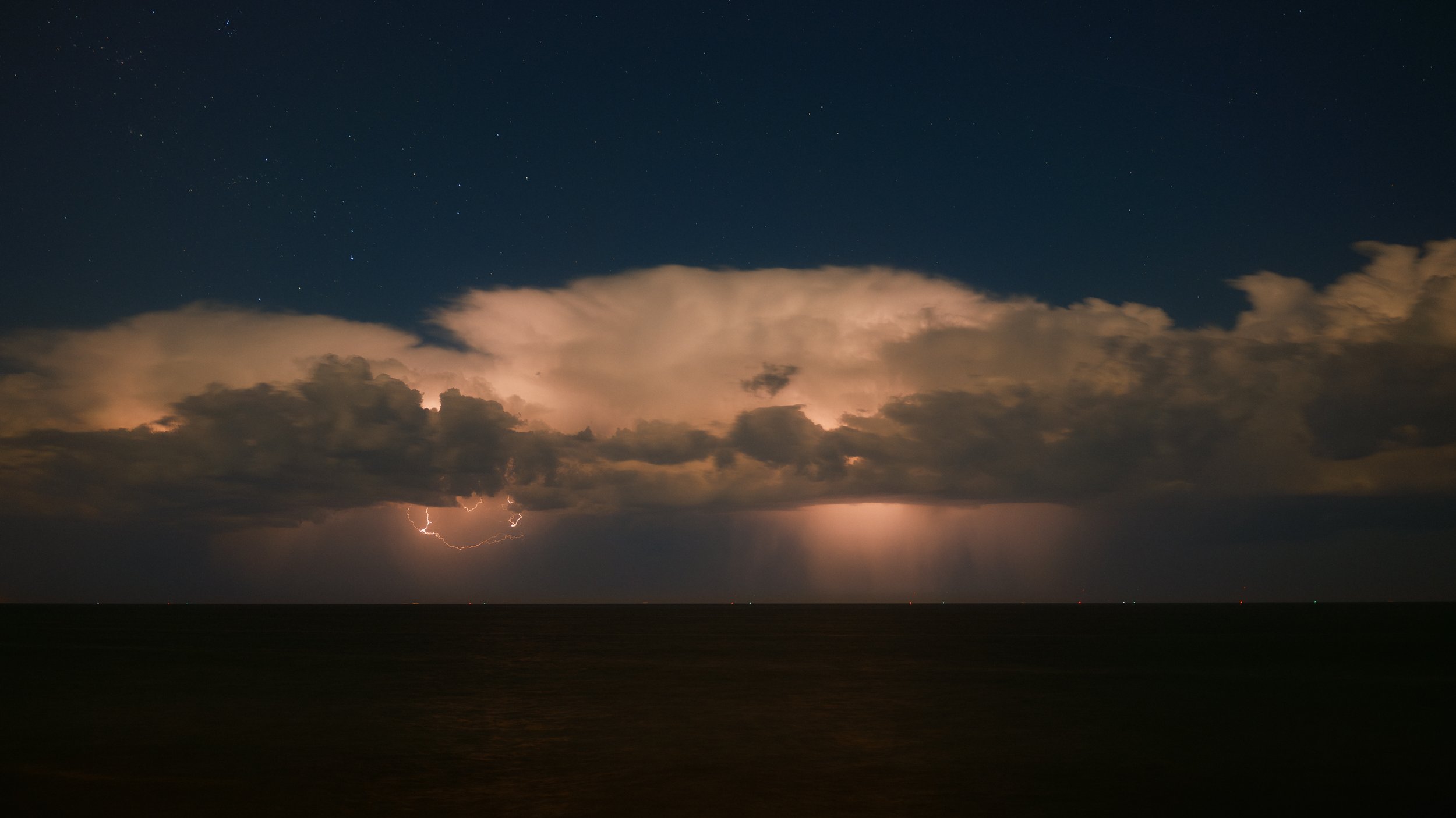 'Natural' fireworks before the turn of the year