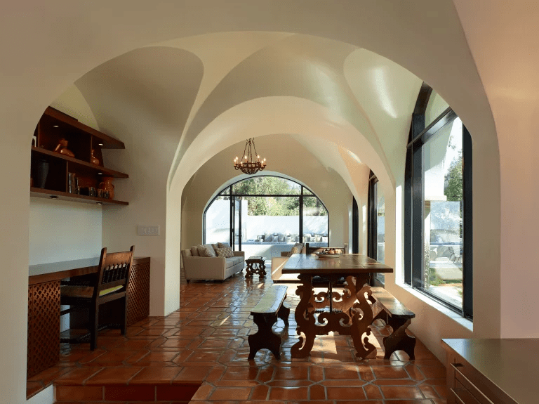 Main House - Family Room - Photo SPF:A