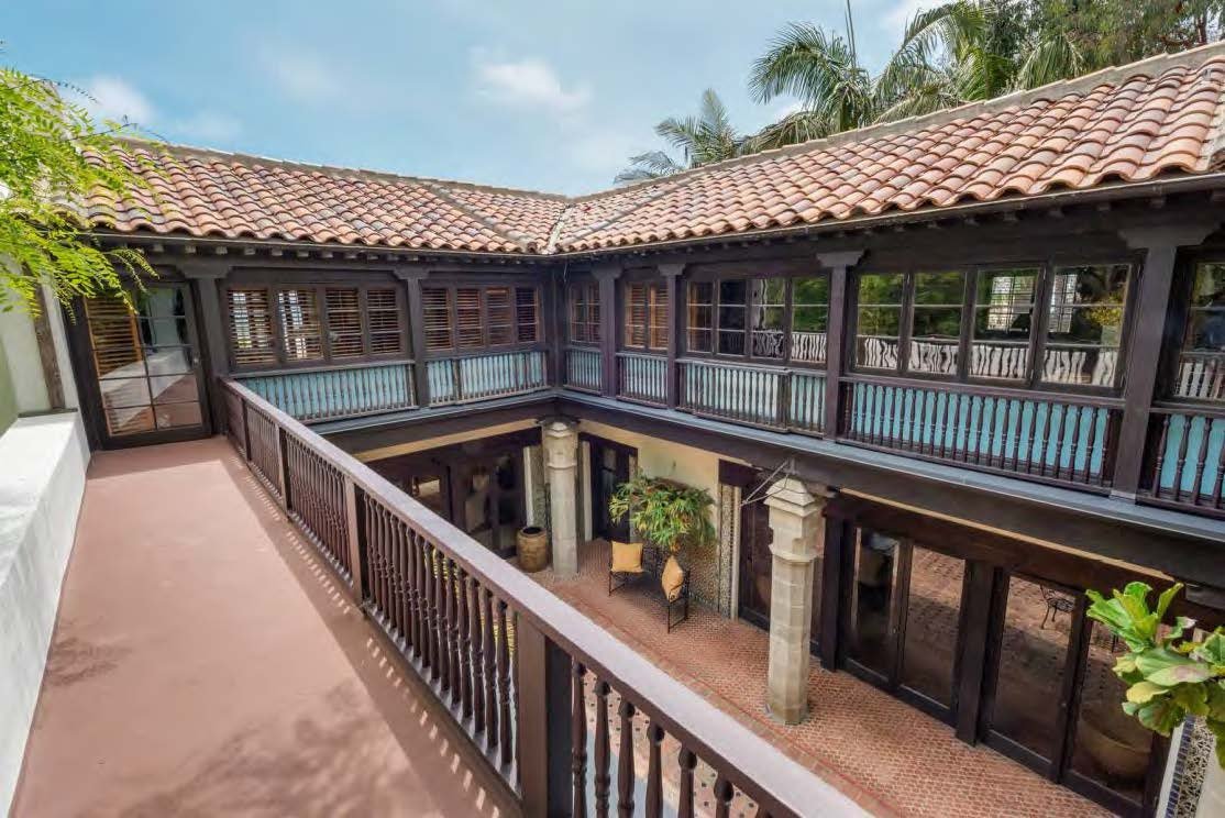 Courtyard Bridge