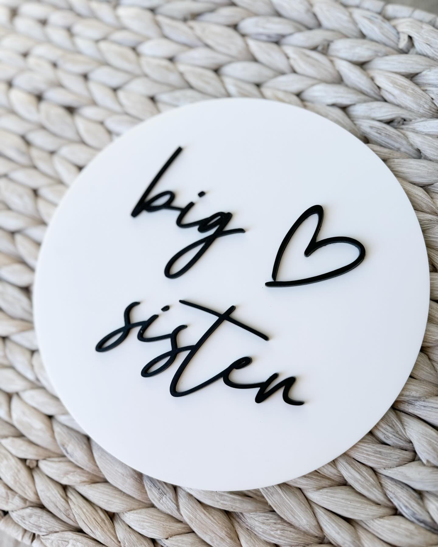 🌟 Attention all soon-to-be big sisters/ brothers🌟

Looking for the perfect way to share your exciting news with the world? Look no further! 👀 

Introducing our beautifully crafted customised  Big Sister/brother Announcement Plaque! 🎉 

Made with 